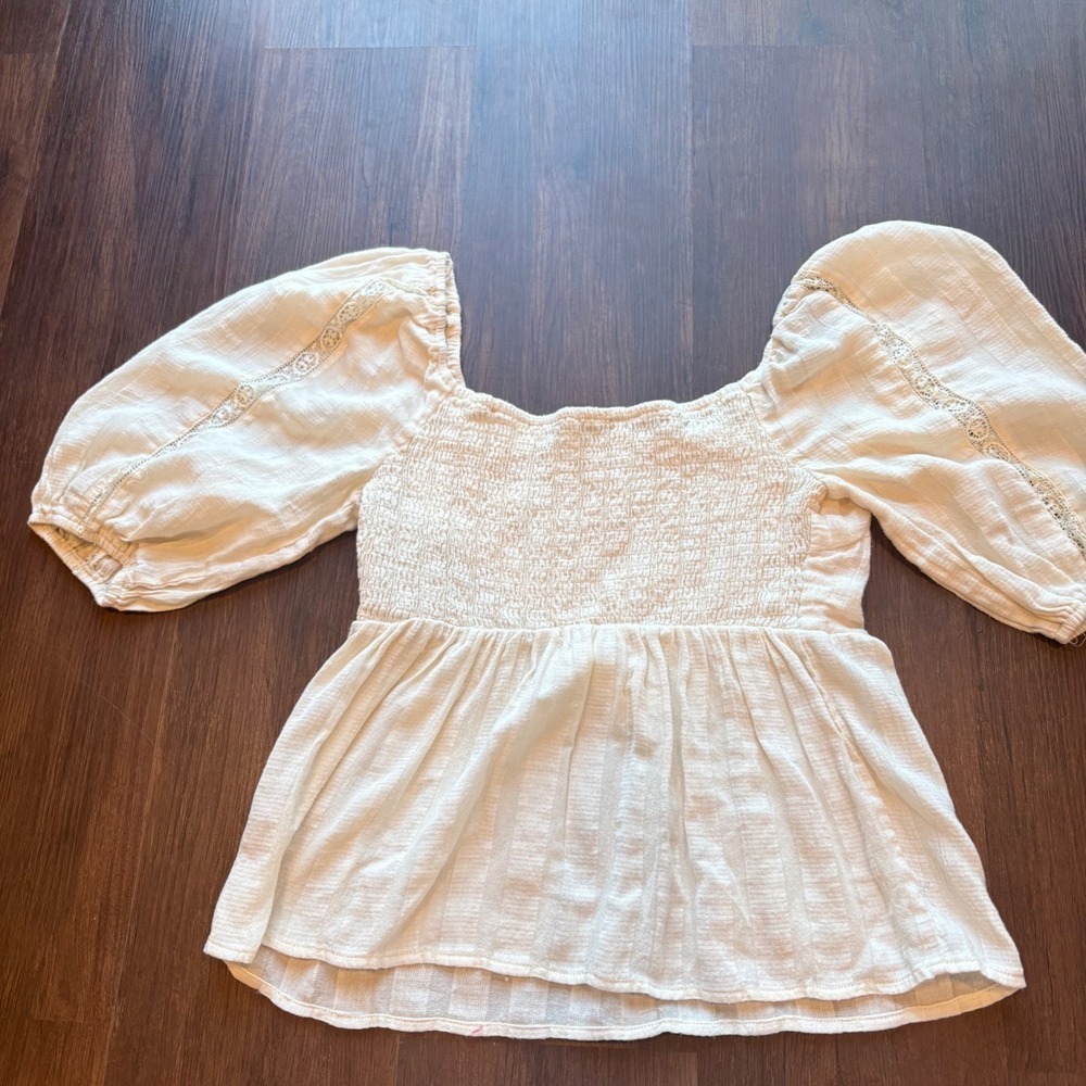 Milkmaid Cream Square Neck Puff Sleeve Cottagecore‎ Top Size Medium LUSH
